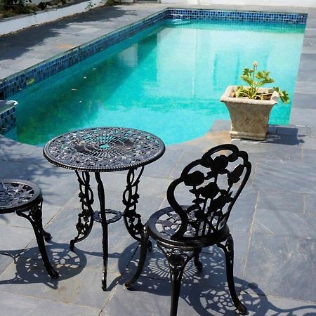 Spacious Town House With Swimming Pool プリマス エクステリア 写真