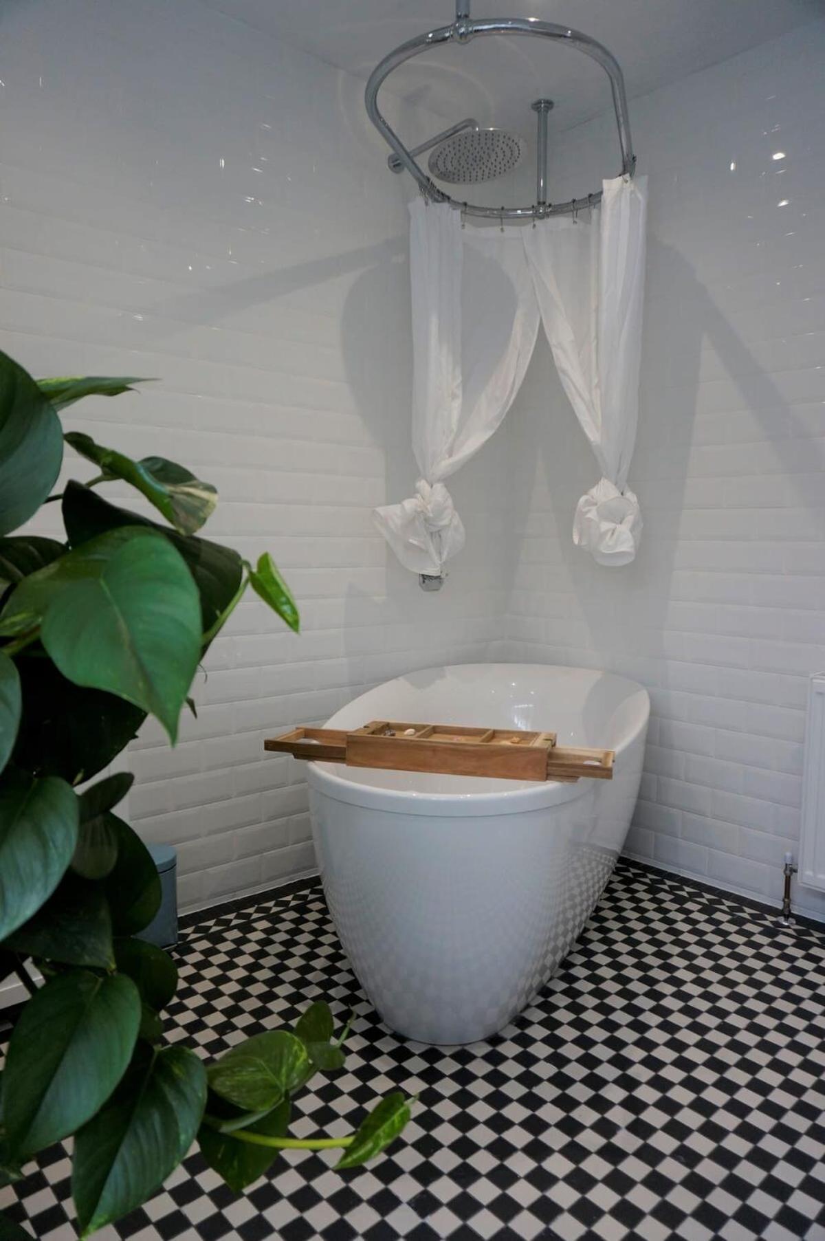 Spacious Town House With Swimming Pool プリマス エクステリア 写真